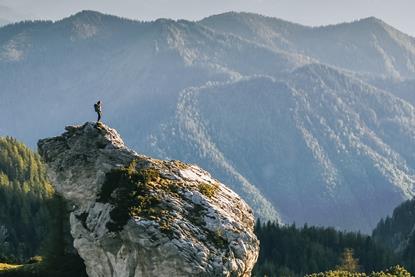 How should credit investors navigate such an uncertain backdrop?