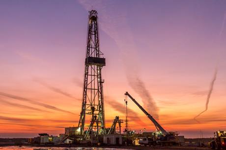 ab_chips-frack-how-the-ai-boom-rhymes-with-the-us-shale-cycle_1600x760