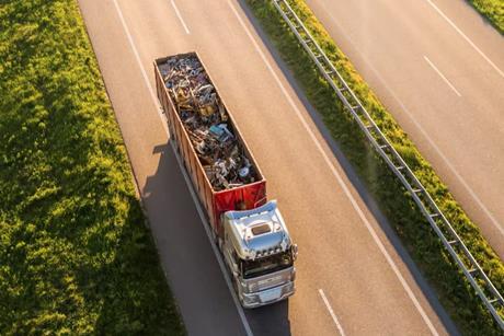 Closing the loop on decarbonized transport Investing in decarbonized transport and its role in the energy transition